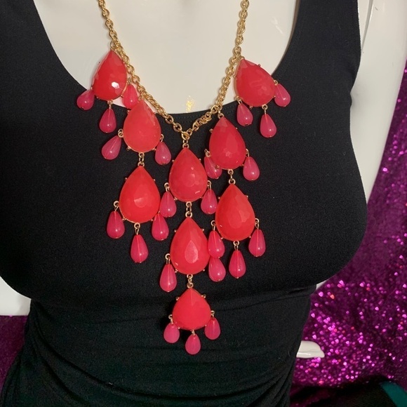 F2) Tear drop necklace - Picture 2 of 3